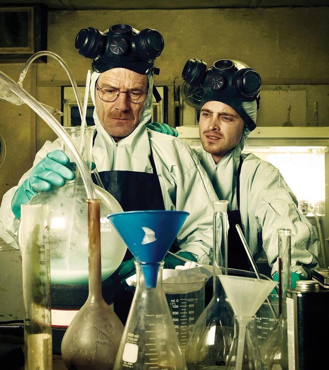 InternetH0F's tweet photo. Breaking Bad Promotional Photos (2008-2013) https://t.co/37OLaRh0pp