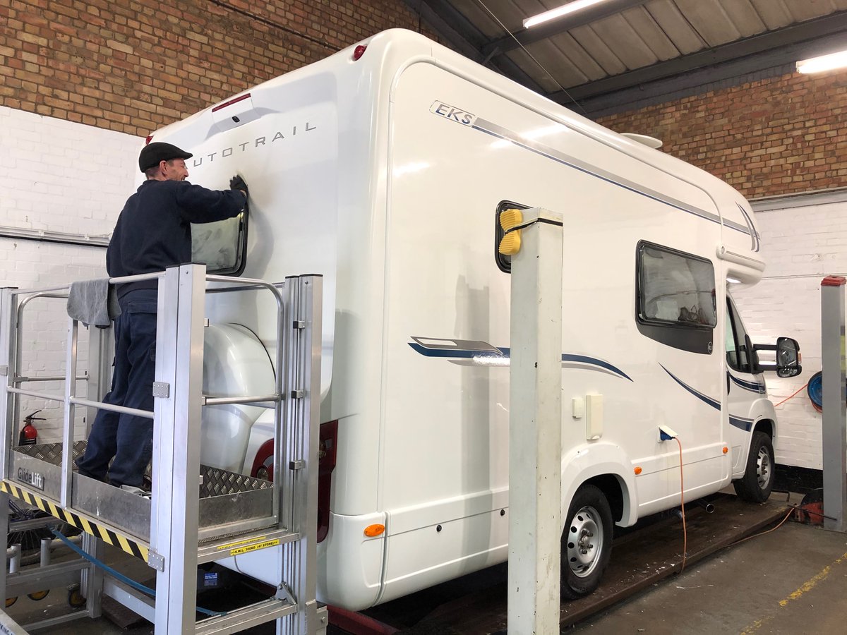 Is it time to book your annual #Motorhome #Caravan #Tourer habitation service? Call, email or livechat us to keep your motorhome running smoothly #staycation simpsonsmotorhomes.co.uk/motorhome-habi…