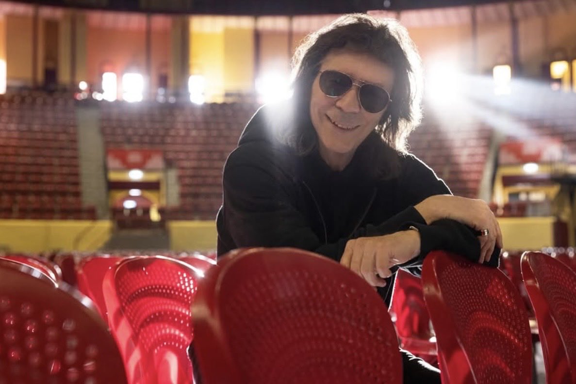 HackettOfficial's tweet image. Very much looking forward to touring in 2026 with the new band line-up, playing Best Of Genesis &amp;amp; Solo Gems! hackettsongs.com/news/steve-hac…