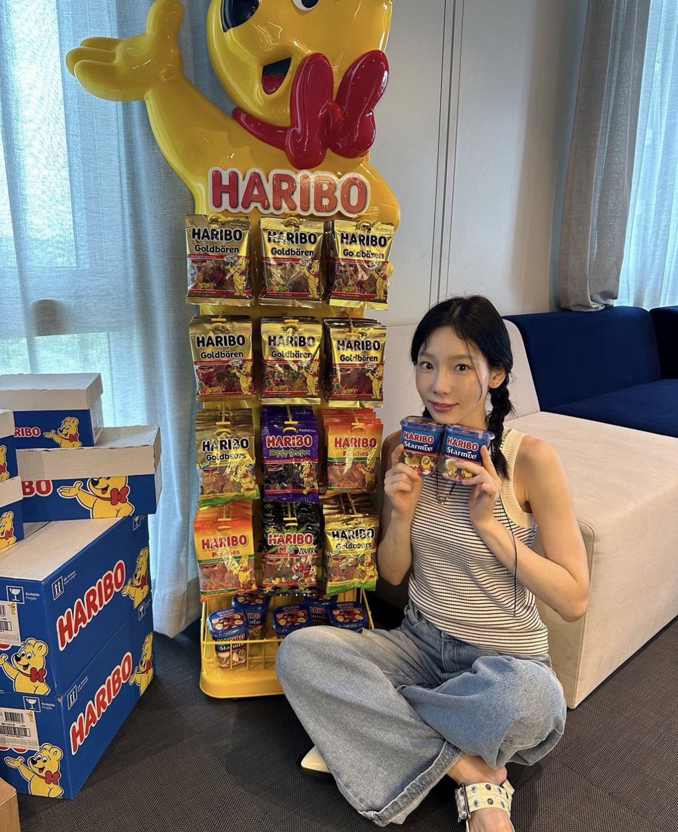 taengooly's tweet image. Haribo really sent her an entire shelf of jellies