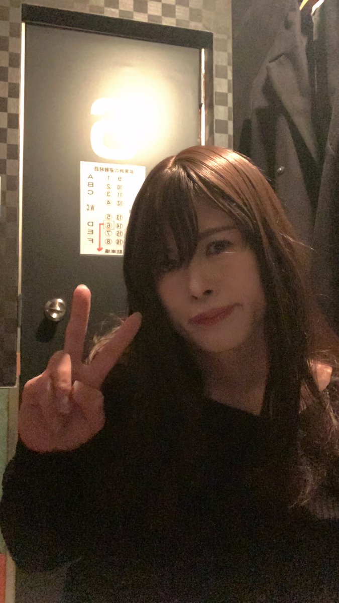 fmSEBrz4aMuhadH's tweet photo. 熊本県民なら知ってるファンシードール🤗試写室でたまにメイク💄してるんだけど、試写しないんで💦もうちょっとお安く部屋使えたらと思う今日この頃🤣 https://t.co/xzIovNQ1gw