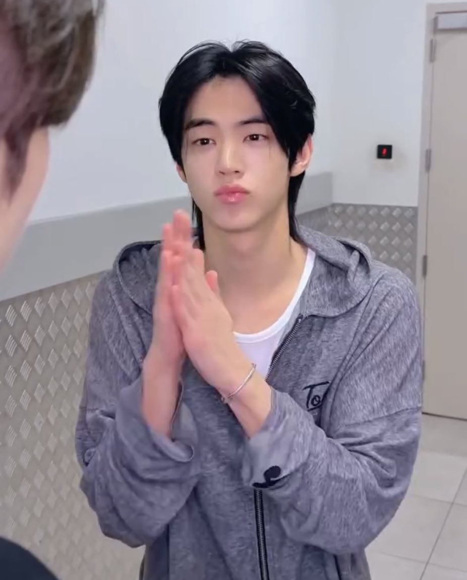 10hsleeper's tweet image. 