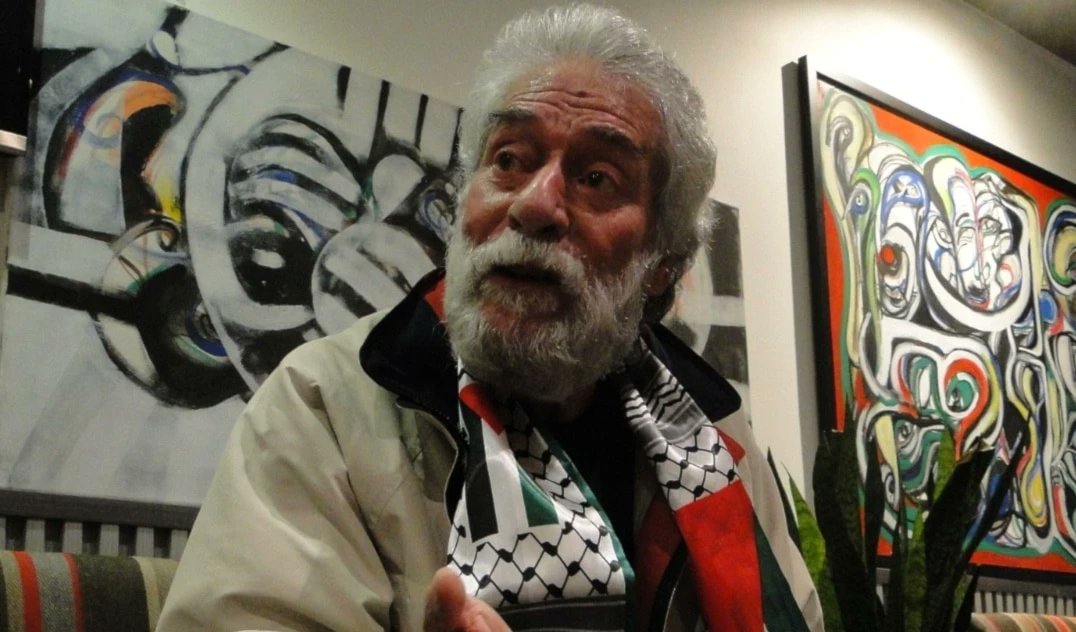 📍 Corc Abdullah: Esarete kafa tutan devrimci bir militan

🇵🇸 Fransa’da 41 yıl tutsak kalan Lübnanlı devrimci, Filistin direnişinin hâlâ Arap devriminin kalbi olduğuna inanıyor

💬 "Emperyalizmin en büyük korkusu, anti-emperyalist mücadelenin soyut bir slogan olmaktan çıkıp,