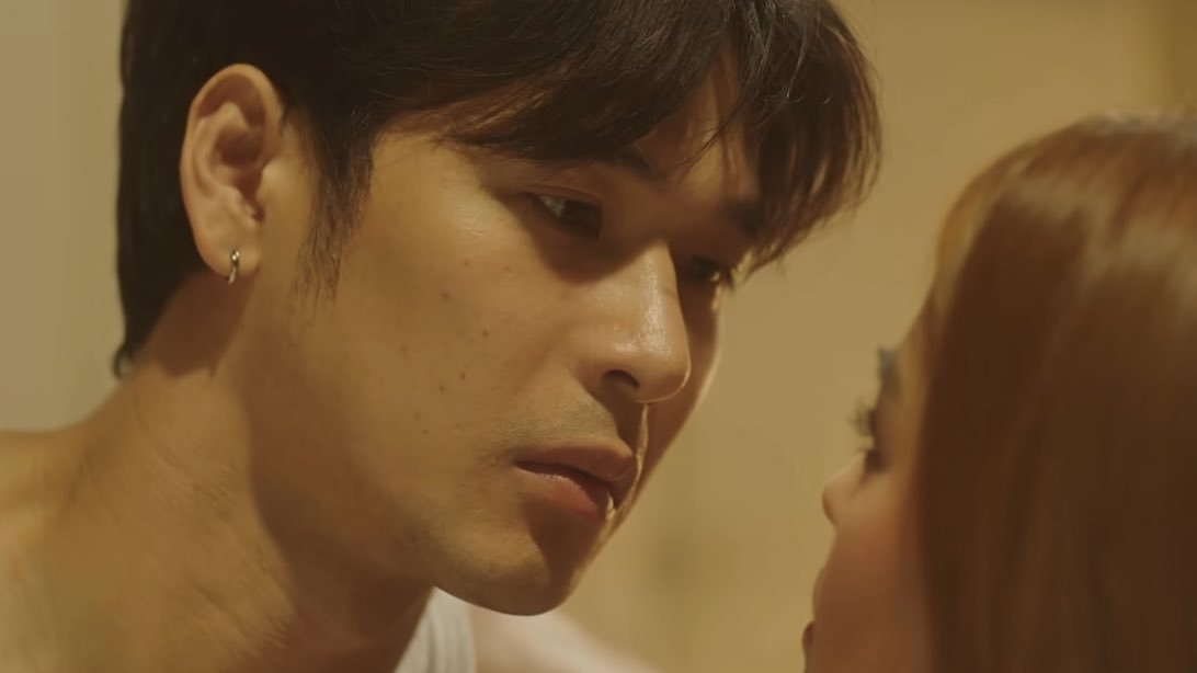 icedcafeine's tweet image. paanong nasabi ni wilbert na hindi sya photogenic?? yung side profile nga nya ang gwapo gwapo??