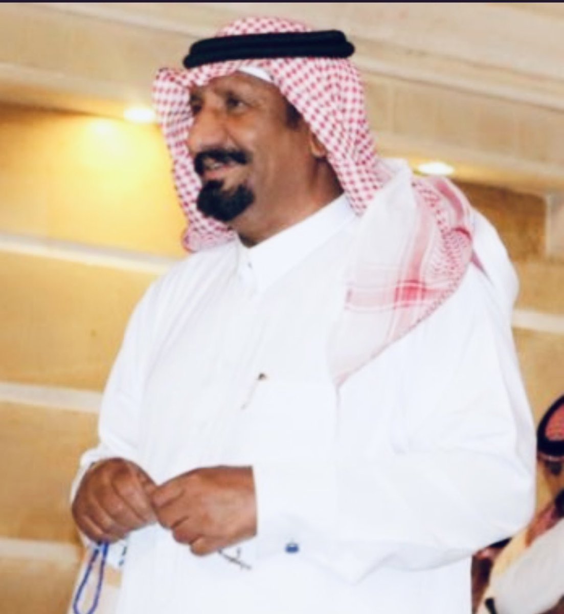 متذوق للشعر tweet media