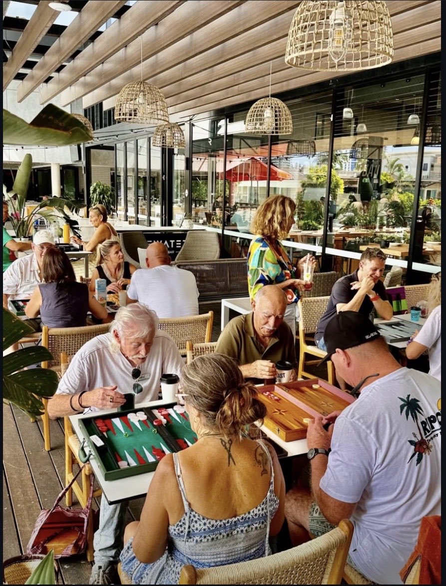 BackgammonMax's tweet image. SUNDAY 🌞 BACKGAMMON 

CAFE ☕️ BACKGAMMON

Social fun 🤩 and tournament style matches + FREE tutoring lessons 
Time : 10 am - 1.30 pm
 Counter Eatery Cafe Merrimac (next door to the Mighty Merrimac Tavern )
Absolutely everyone is 💯% welcome 🙏