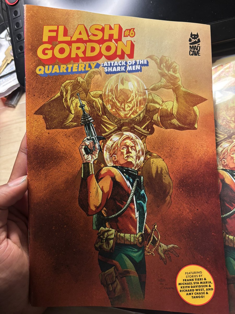 Youngwavy_Comix's tweet photo. 🚨Flash Gordon Quarterly #6 officially hits comic book shelves next Wednesday, featuring an eight page short story I drew! I learned a lot throughout this entire project working with industry professionals on such an iconic character, it was an honor! https://t.co/mttQopwC7Z