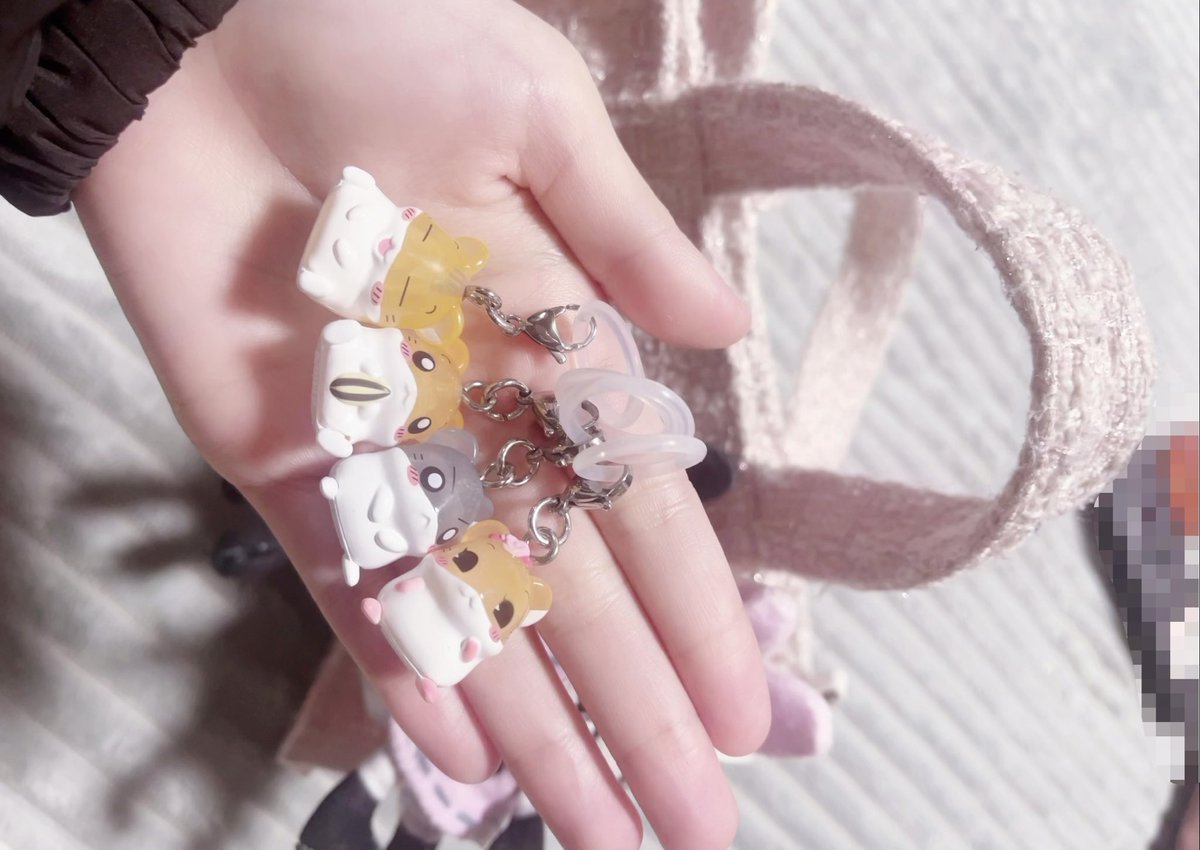 nucxoe's tweet photo. はむかわいい https://t.co/8LRqi7XnvC