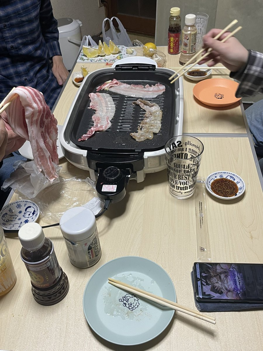 bedoshi's tweet image. 焼肉ぱーちー
