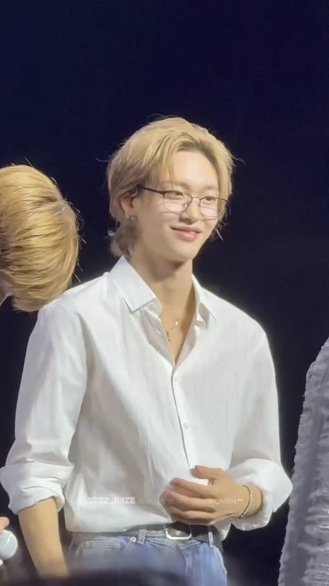 mjmndss's tweet image. ใครสักคนที่มองเราด้วยสายตาแบบนี้นะ บอกเลยถ้าได้คบคือกุไม่เลิก ไม่มีวันเลิก รักนาง นางหล่อ