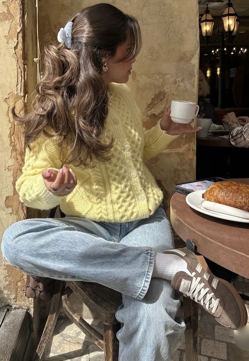 geniuswomanvibe's tweet image. blue &amp;amp; yellow