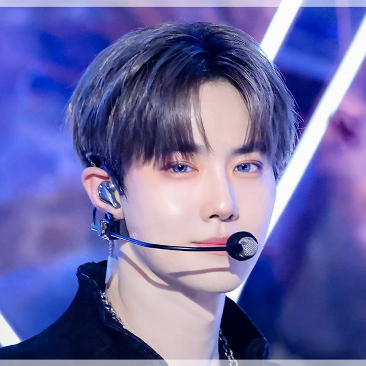 katsmyeon's tweet image. junmyeons ending fairy vs mbc thumbnail.. i’m literally asking WHY