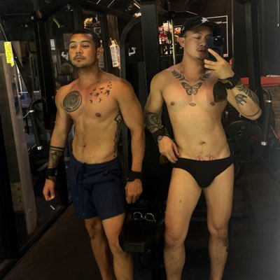 mann_papone tweet media