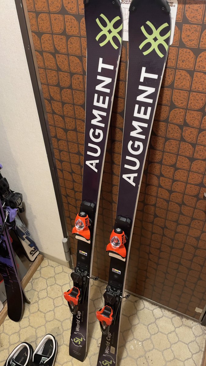 AUGMENT WORLD CUP スキー板 バインディング付き My new gear 現役退いてるのにヤフオクでSL板買ってしまった😇 超激