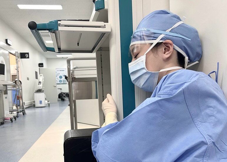 ladywitchx's tweet image. ยุนจองตัวจริงต้องมีภาพแกงตัวเองตอนหลับเสมอ ✅ แต่ใครจะหลับแล้วสวยขนาดนี้ได้อีก 🥹