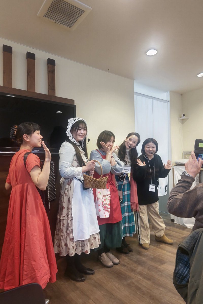 遊びにきましたっ(´p・ω・q｀)♪｡°+
ラッキーアイテムおうちにいっぱいあるや…✨️
🧸こういうのじゃなくて、ほぼ👾こういうのだけどww