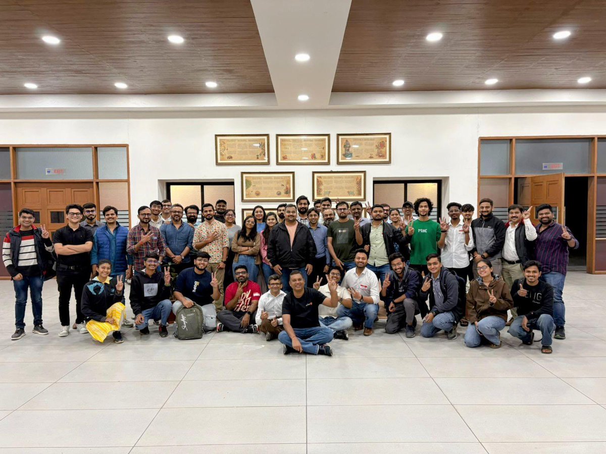 sumitkasardekar's tweet photo. A thoughtful Friday at a Consumer &amp; D2C Brands meetup by @eChaiVentures, @jatin10 x @GUSECIndia 

Good conversations, thoughtful panel discussions, and a room full of people actually building.

 #D2CBrands #StartupMeetup #FounderCommunity #BuildingInPublic #echai https://t.co/uvxCtdFn7M