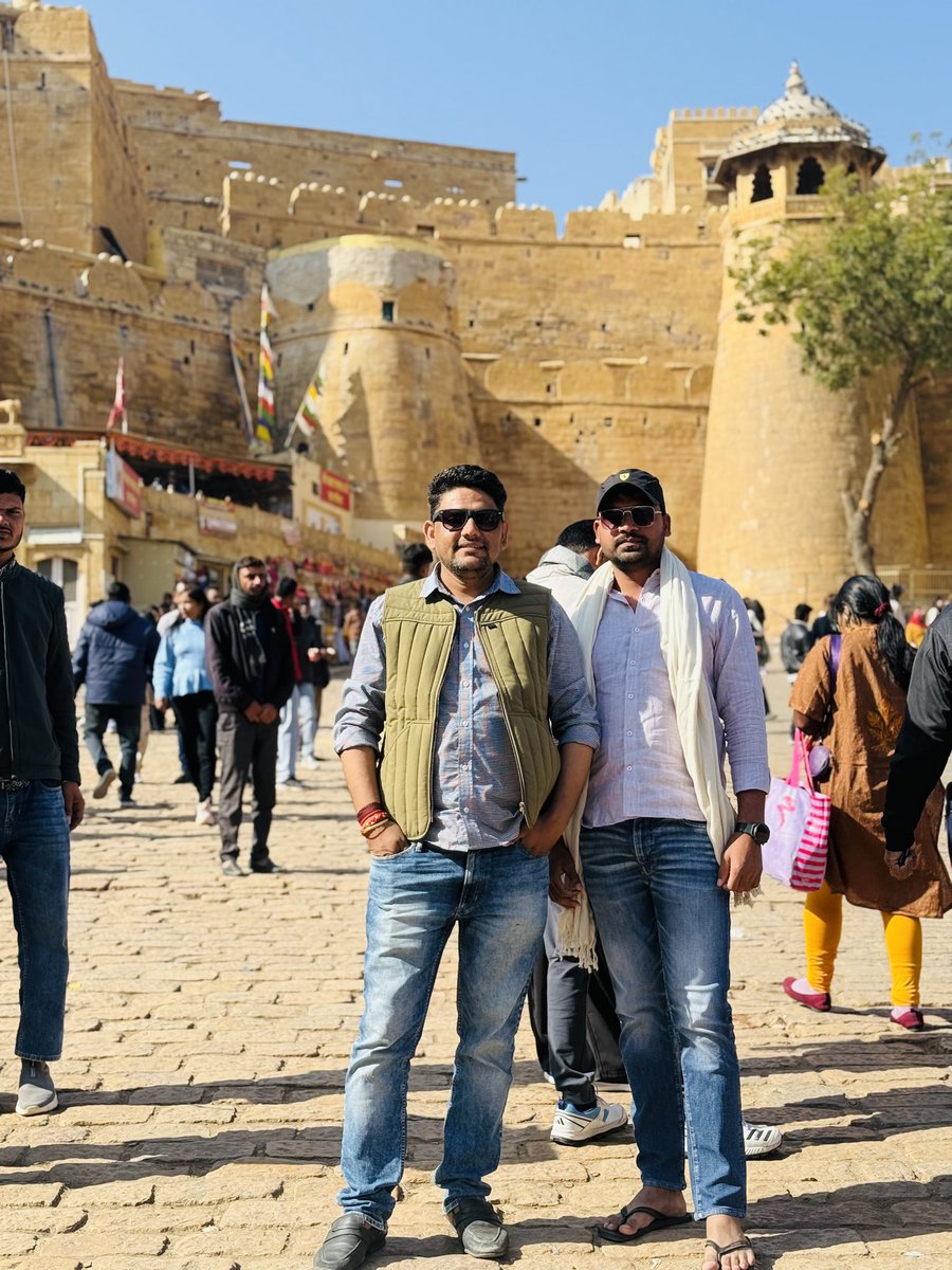 rc070707's tweet photo. Jaisalmer fort https://t.co/TpCf6jQspc
