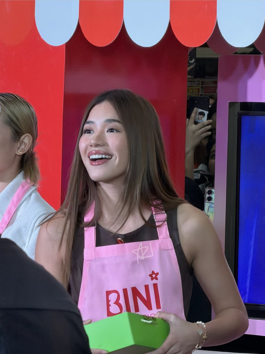 biniology's tweet image. PRETTY GIRL

BINI BEAUTY WITH PUREGOLD

#PuregoldXBINICosmetics 
#BeEveryBINI #BINI