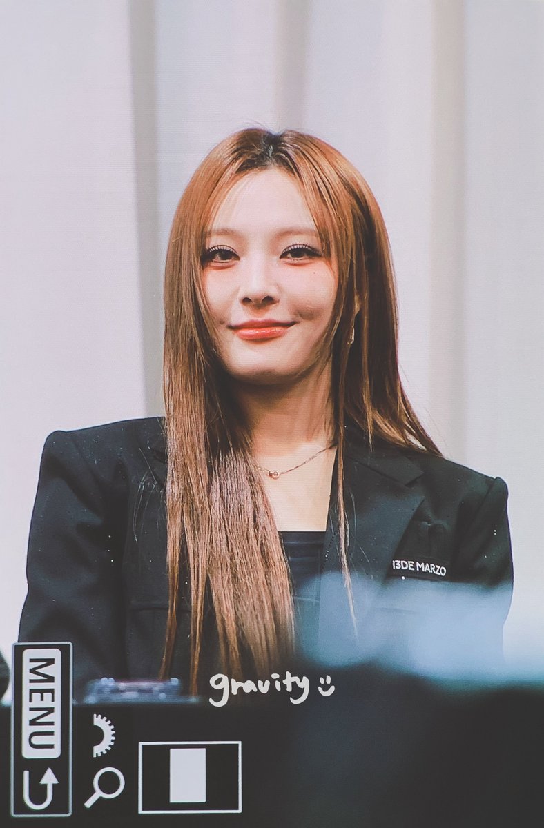 260124 에버라인 프리뷰

오늘은 악마로,, 😈

#빌리 #문수아 #BILLLIE #MOONSUA