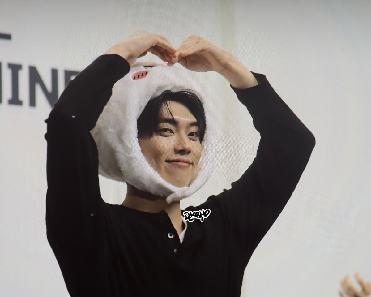 layincoffin_'s tweet image. 240126 제제뮤 #민균 둥치와레 실존