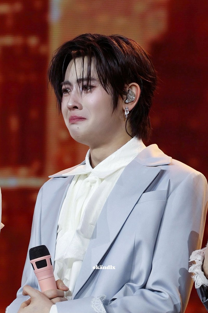 okandlx's tweet photo. 🥺🥺🥺🤏🏻🤏🏻🤏🏻

KNP TFO CONCERT
#KhemjiraConcertDay1
#Firstone @firstone_wnk https://t.co/Uc3HBAJwZn