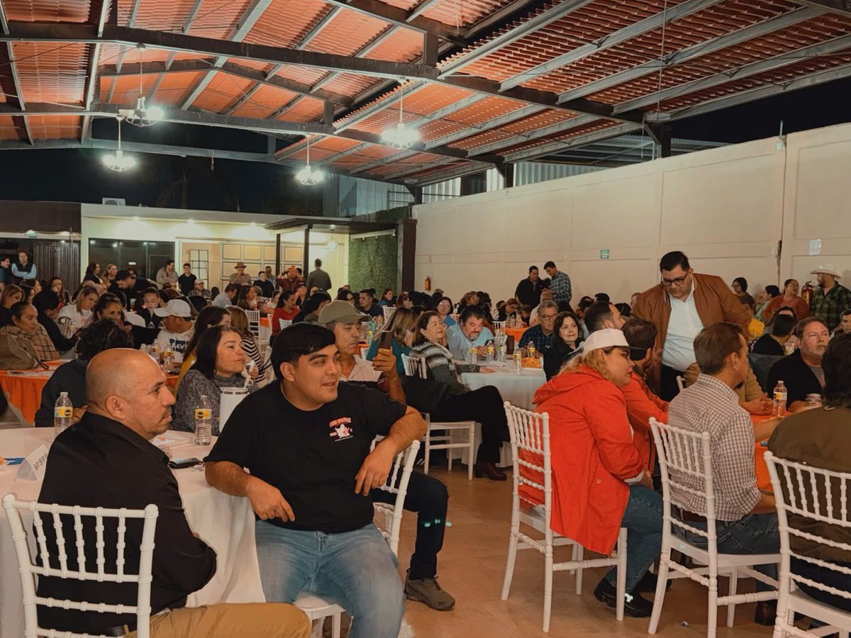 heraldez_daniel's tweet photo. ¡Vámonos #Recio por Obregón!
¡Estamos organizados, fuertes y listos por un #NuevoCajeme !
@AlvarezMaynez @ManuelScott07 @NataliaRiveraGr @MovCiudadanoMX @PonchoVidales @jorgerusso69
@isaacbarrios https://t.co/Esx51TwZy6