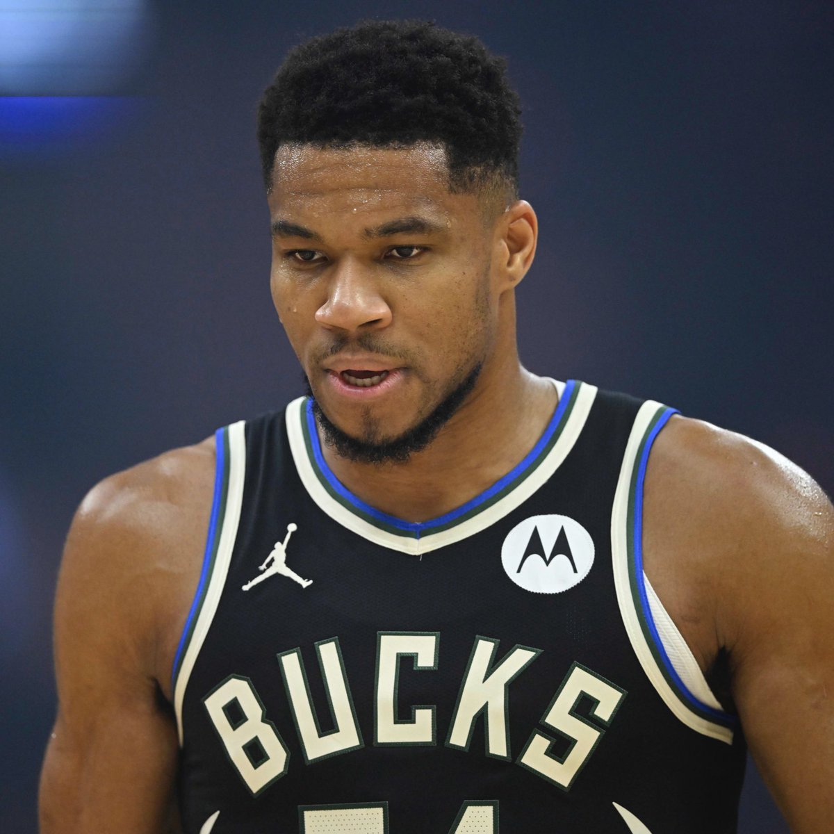 TheNBACentel's tweet photo. BREAKING: Giannis Antetokounmpo has requested a trade from Bucks. https://t.co/rITA6KOc00