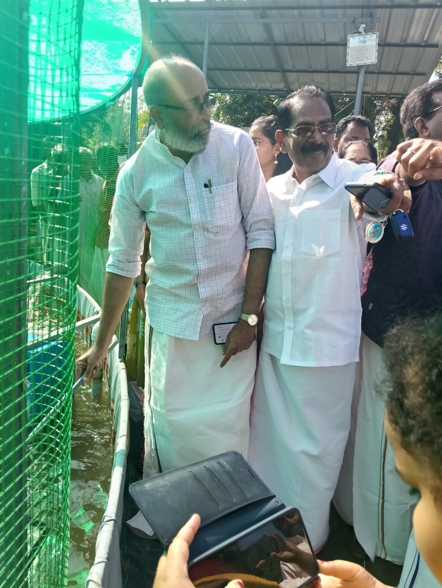 dfishtvm's tweet photo. പത്തനംത്തിട്ട : PMMSY 2022-'23 -Medium RAS, പെരിങ്ങര ഗ്രാമപഞ്ചായത്തിൽ.
ബഹു. തിരുവല്ല MLA, Adv. മാത്യു ടി. തോമസ് അവർകൾ വരാൽ മത്സ്യത്തെ നിക്ഷേപിച്ചുകൊണ്ട് ഉദ്ഘാടനം ചെയ്തു. https://t.co/smPjCiymfz