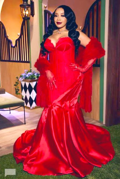 OolaFanForever's tweet photo. Oh my …what is going on here? Just terrible. #RHOPReunion #RHOP #Bravo Ashley, Tia & Angel seem to have a variation on the same look & it’s awful all three ways. Monique is giving “I’m here to sell books as #LadyIsosceles, but not in a good way. 🚫💔😵💫 #NoTriangles https://t.co/o2iFWKe2wN
