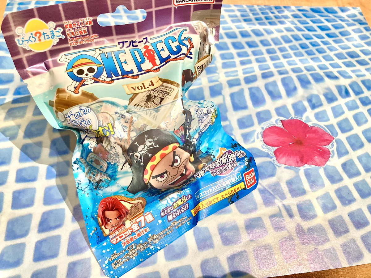 ONEPIECE 麦わらストア限定 メモリアルログ熊本限定 ミニトート 新商品】 びっくらたまご ONE PIECE vol.4 マスコット入り入浴剤1個