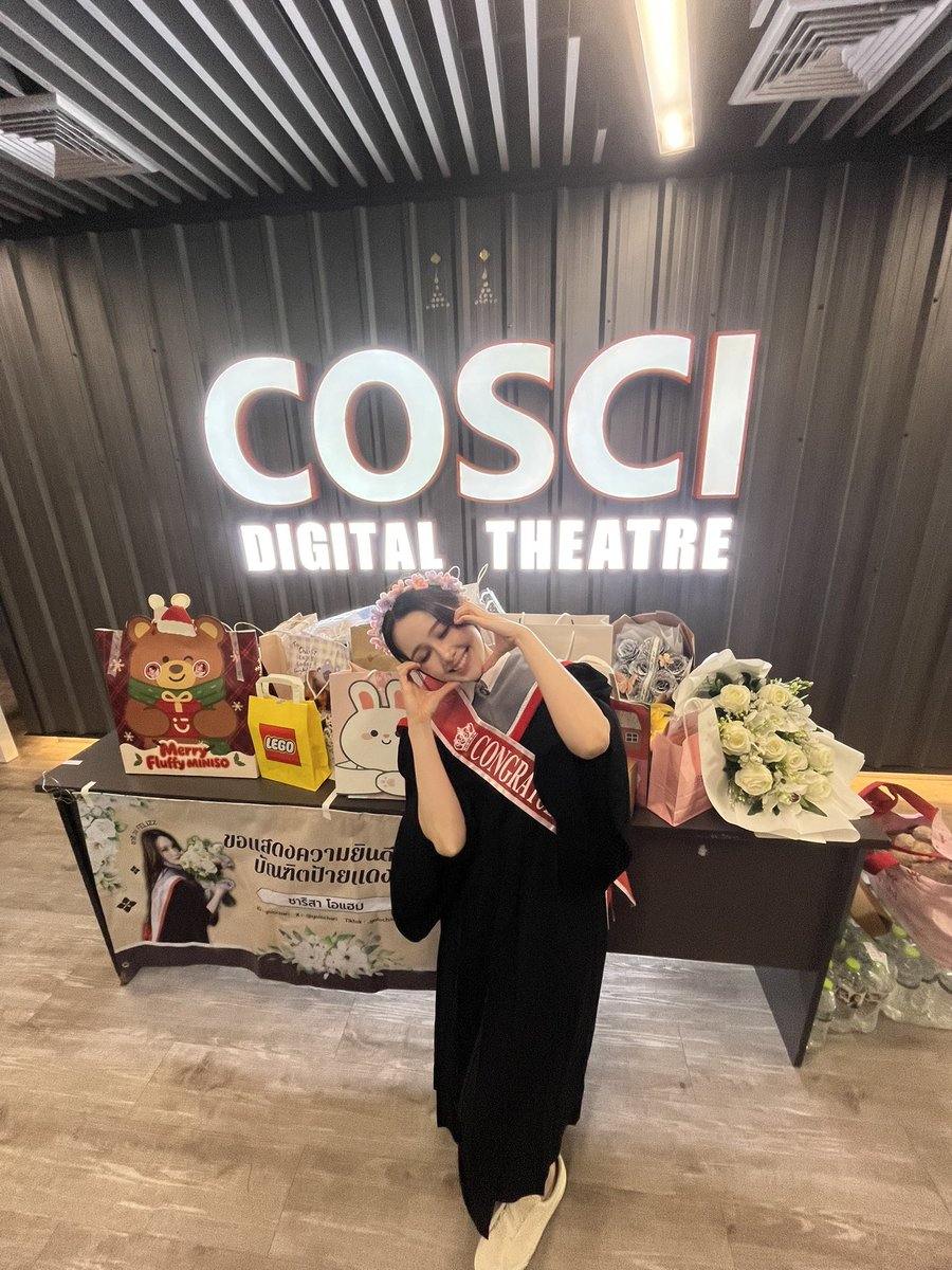 cxhari's tweet photo. I didn’t get a chance to thank everyone yesterday! Thank you so much for coming to see me. I was so excited! I’m not very good at speaking, but I ended up talking a lot, haha. I hope everyone was happy to come, especially those who traveled from far away. https://t.co/2rjk9BuN99