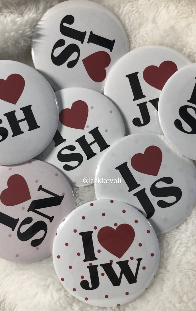 kkkkevoli's tweet image. 집에 핀뱃지가 조금 있어서 엔진분들께 나누어드리고자 이벤트를 열게 되었습니두♡

◌ 𓂂 𓈒
#rt 추첨을 통해 1분께 원하는 핀뱃지 2개씩 보내드리겠습니다! 
#follow 하신분들은 +1 총 3개 보내드릴게요☆
◌ 𓂂 𓈒

♡ 많은관심부탁드려요♡
타래) 지금 제작중인 도안들도 있으니까 많관부!
참저삭