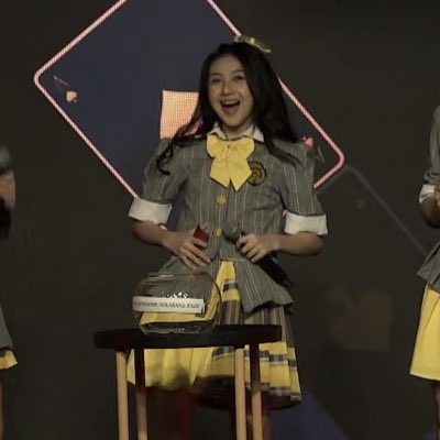 nocontextanin's tweet image. #NewProfilePic