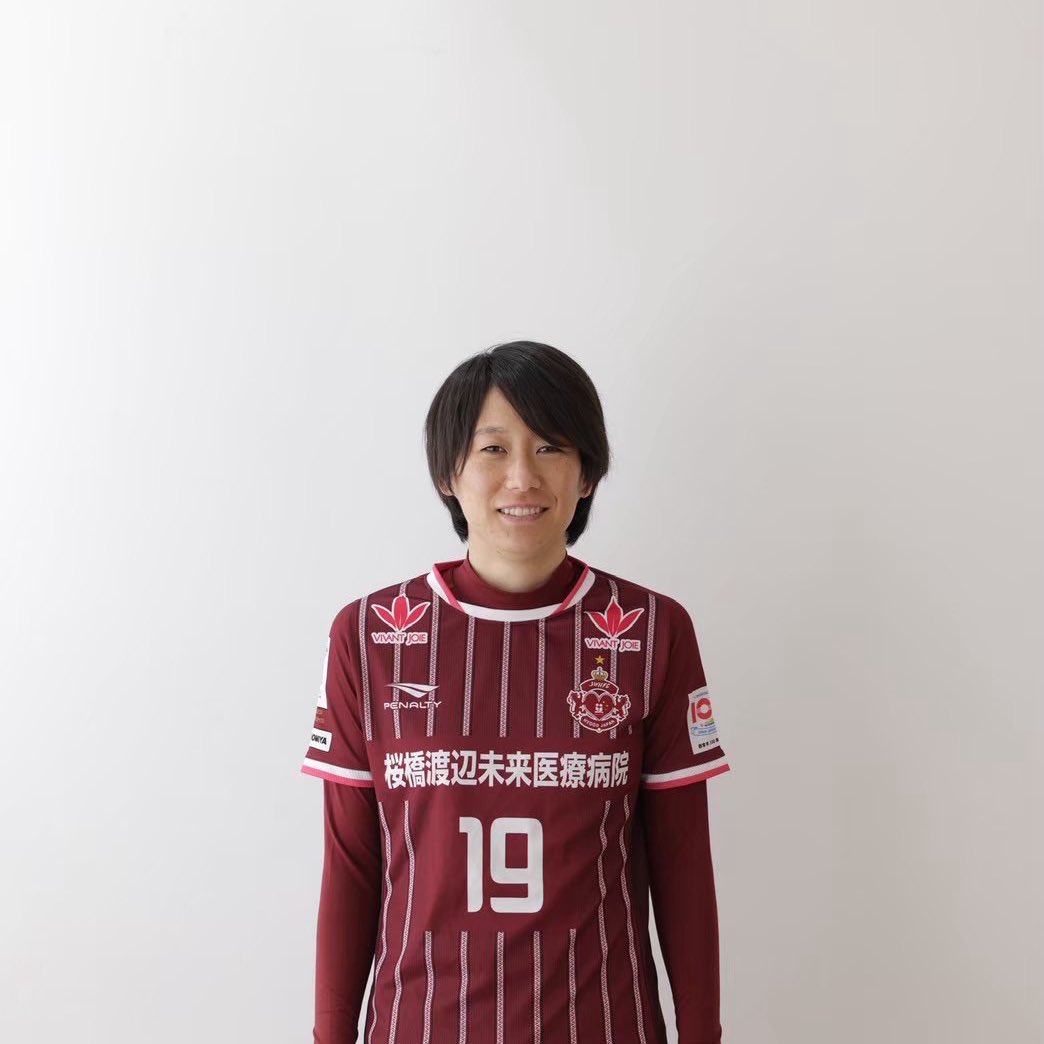 SWH_Futsal_Club's tweet photo. 【引退選手のお知らせ📢】
2025-2026シーズンをもちまして下記選手が引退する事となりましたのでお知らせ致します。

No.7 ：追野沙羅
No.19：藤江沙樹
No.21：四井沙樹
No.40：斉下遼音

退団コメントにつきましてはSWH公式ホームページをご覧ください。

https://t.co/TNOa347iVX https://t.co/ZtmrQ1c5e7