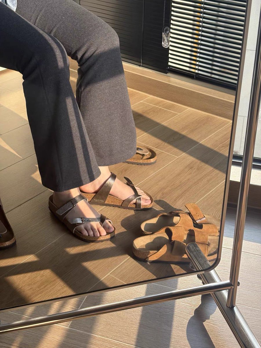 Luminosoco's tweet image. Mayari Graceful Taupe สวยไม่แพ้สีมุขเลย🍂
มีไซส์ 39 หน้าแคบเท่านั้น

3,650.- ส่งฟรี 

credit card +3%  / spaylater 

#birkenstockthailand #birken