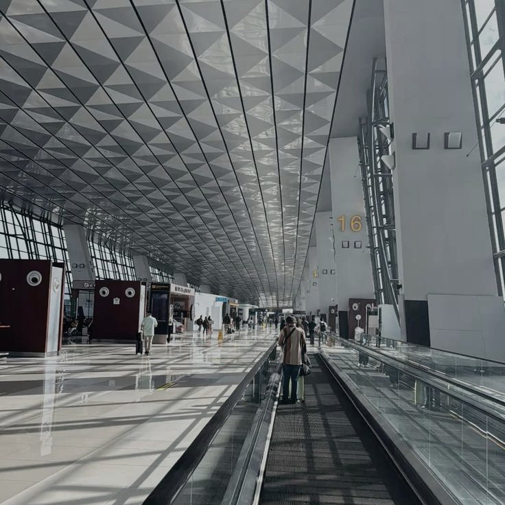 After rescheduling for thousand times, finally off to get some air right after touch down from SG.