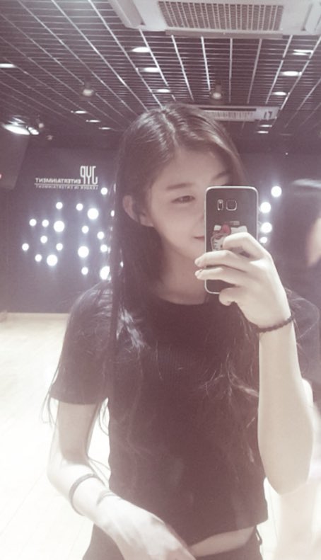 CHAERYEONG BASE tweet media