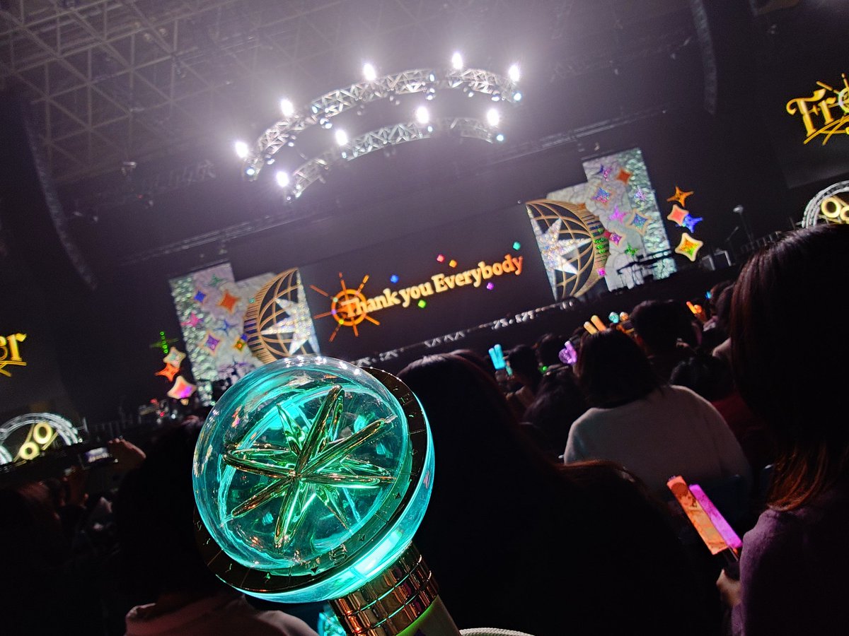 is3tk's tweet image. セカライ2日目昼公演も良かった👍
やっぱり昼と夜だと全然違くてどっちもとても楽しめた✨
今日は座席が最前山のど真ん中席だったのでステージ全体を間近で楽しめてかなり良かった‼️
ライブ出だしもかなり珍しい体験をしたのかもしれない🤔
#プロセカ
#セカライ5th東京day2