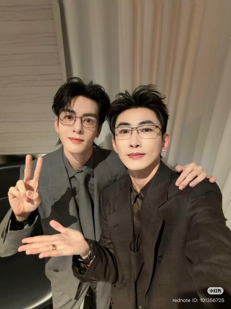 zsxarchives's tweet image. #ZengShunxi with host Yang Gen at today’s Emporio Armani x President event

#JosephZeng #曾舜晞