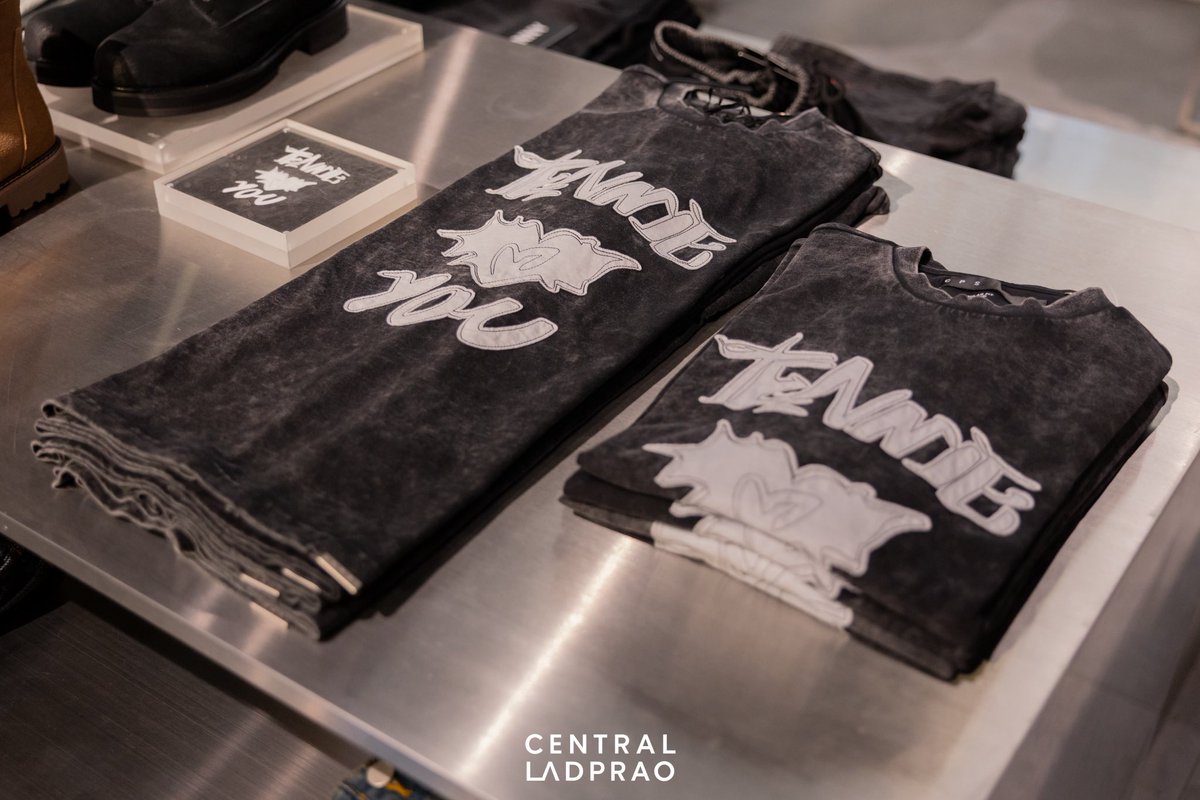 CentralLadprao's tweet image. C P S DENIM REBELLION COLLECTION
Made to define who you are.

Dare to wear. Dare to be different.

Available now at 2nd Floor, Central Ladprao
📆 24 - 25 Jan 2026

#CPSDENIMREBELLION #CPSDENIM #CPS #CPSxTEN #เซ็นทรัลลาดพร้าว #CentralLadprao