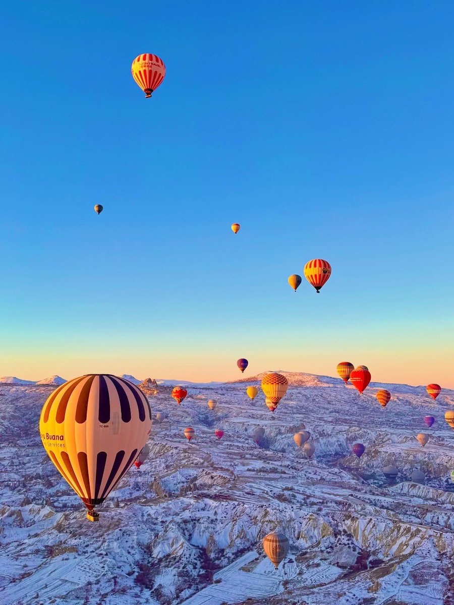 Güney Koreli ünlü oyuncu #AhnBoHyun
#Türkiye / #Nevşehir #Kapadokya da

PART 2 

🇹🇷 튀르키예 
🇰🇷 한국
♥️🫶🏻

#SpringFever