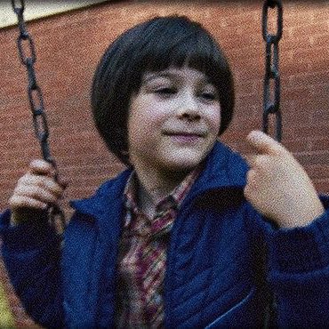 hollyslostshoe's tweet image. m11 can’t exist without the supernatural world but byler existed way before