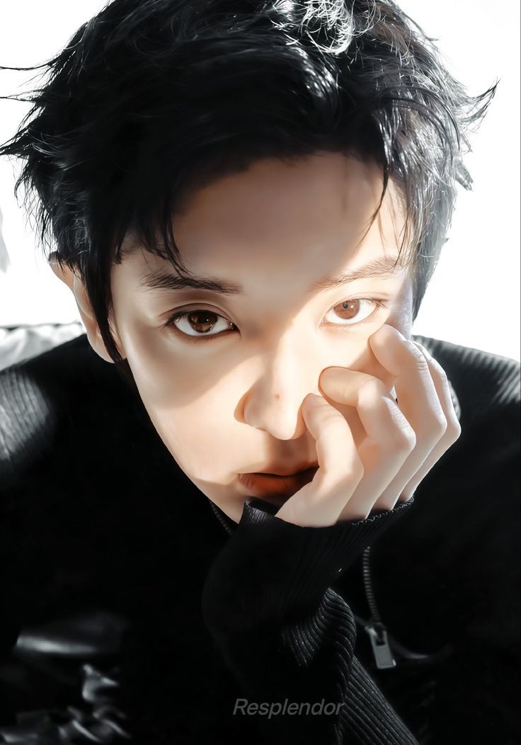 hourly chanyeol tweet media