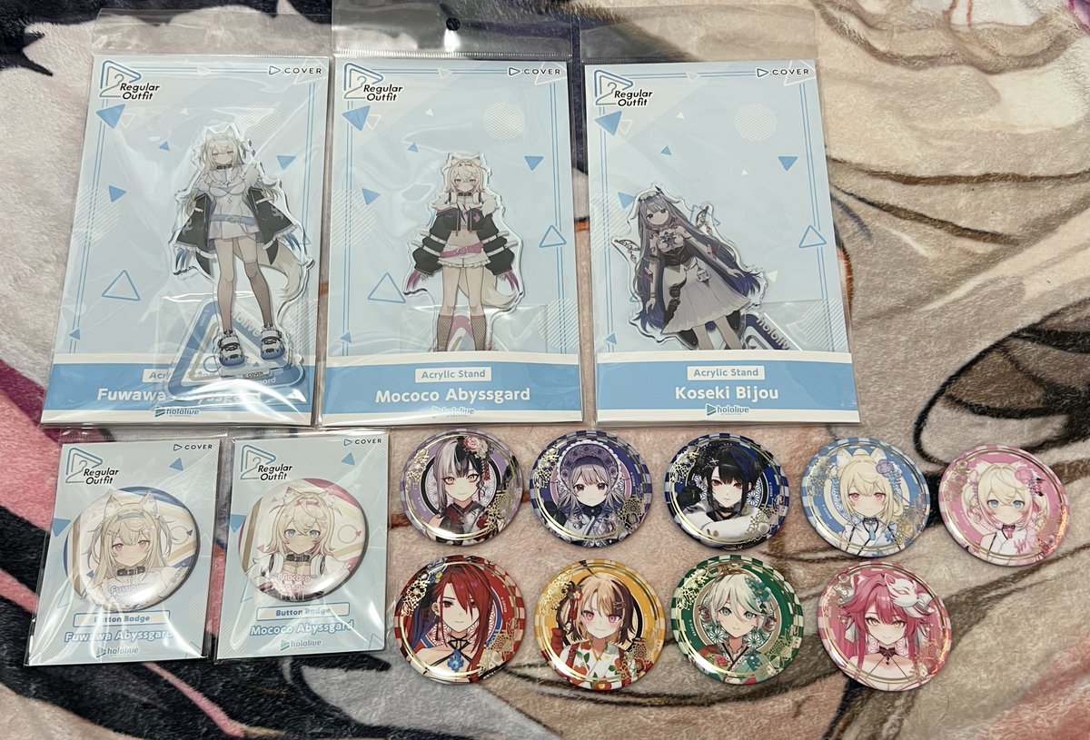 ホロライブ 正月衣装 缶バッジ フワワ モココ フワモコ　7セット　14個 ホロライブ 正月衣装 缶バッジ フワワ モココ フワモコ 7セット 14個