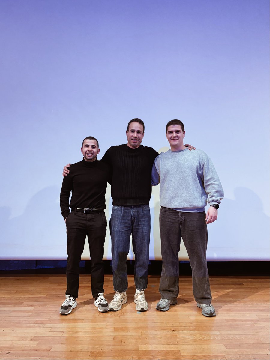 finetipelmig's tweet image. 🗳️Els @xiquetstgn trien Roger Budesca com a cap de colla i Melcior Bustos com a president en les eleccions celebrades aquest divendres. 

Han obtingut 230 vots respecte als 138 que ha obtingut la candidatura encapçalada per David Ibàñez i Ramon Gómez. #castells