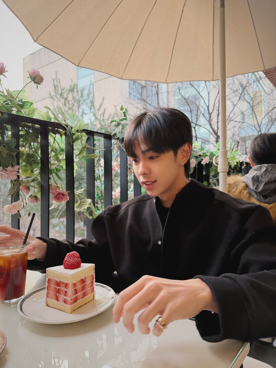 Third N. tweet media