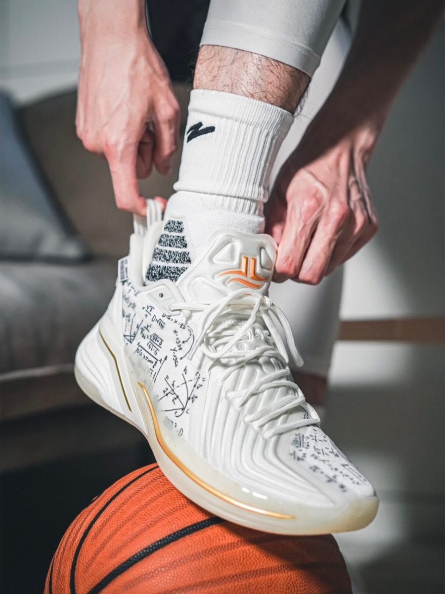 helloshoes1's tweet image. Xtep Jeremy Lin Jlin 3 - Straight A student
❤️❤️We sell worldwide with free shipping: antosports.com/collections/xt…
.
.
.
#xtep #jeremylin #jlin3 #straightastudent #xtepshoes #xtepjlin3 #xtepjeremylin #xtepjeremylin3