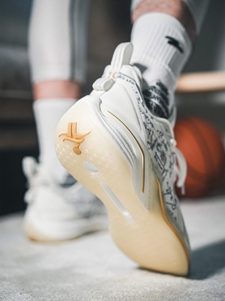 helloshoes1's tweet image. Xtep Jeremy Lin Jlin 3 - Straight A student
❤️❤️We sell worldwide with free shipping: antosports.com/collections/xt…
.
.
.
#xtep #jeremylin #jlin3 #straightastudent #xtepshoes #xtepjlin3 #xtepjeremylin #xtepjeremylin3