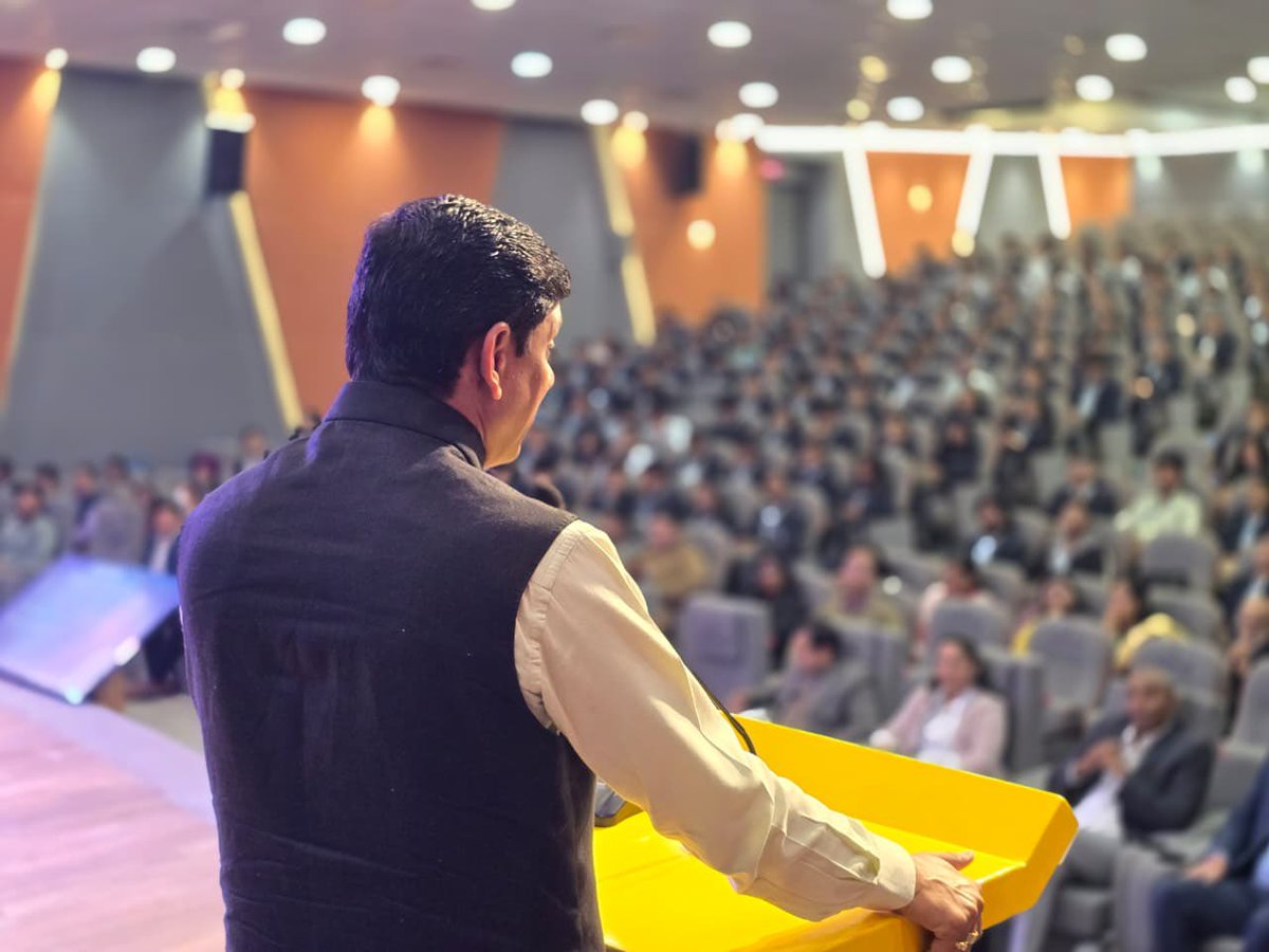 advpushyamitra's tweet photo. Attended SEMICONNECT Madhya Pradesh 2026 in Indore, a strong platform connecting technology, talent and policy.
As India accelerates its semiconductor journey, Indore is ready to contribute with innovation, skilled youth and industry-ready infrastructure toward an Atmanirbhar Bharat.

#Semiconductors